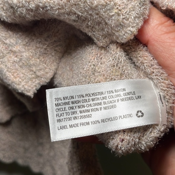 Knox Rose cream, colored, ultrasoft, cow, neck, sweater, size medium - Picture 4 of 8